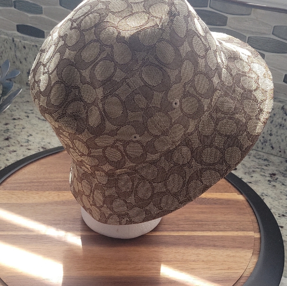 Coach Womens Signature C Jacquard Bucket Hat